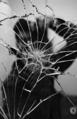 آینه های شکسته